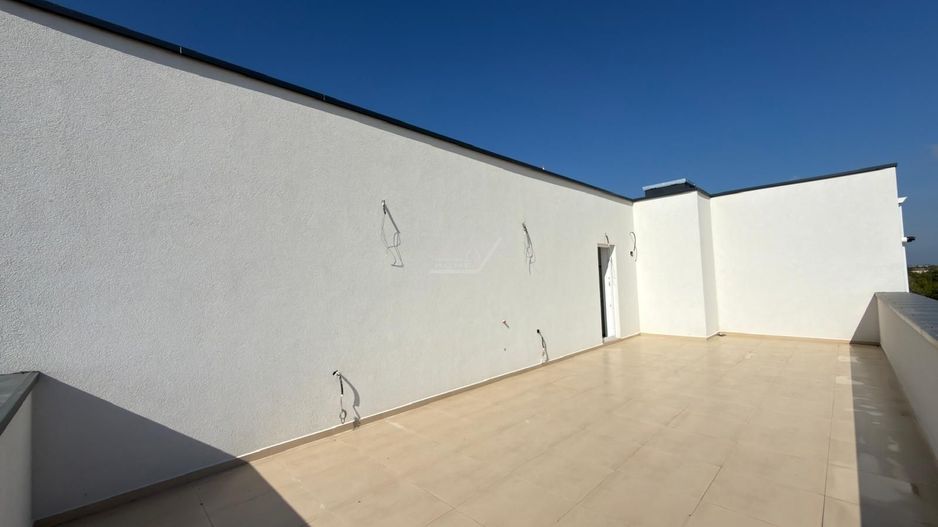 Bloc finalizat. Terasa 55 mp. Clima. Loc de parcare. - Poză 4