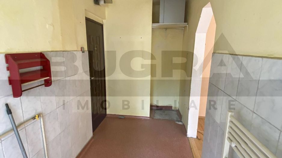 Apartament de 3 camere finisat clasic, zona strazii Parang, Manastur - Poză 7