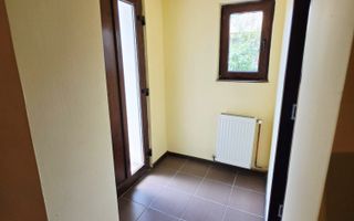 🏡 Casă renovată cu 6 camere, teren 557 mp – Berceni, Prahova - Poză 49