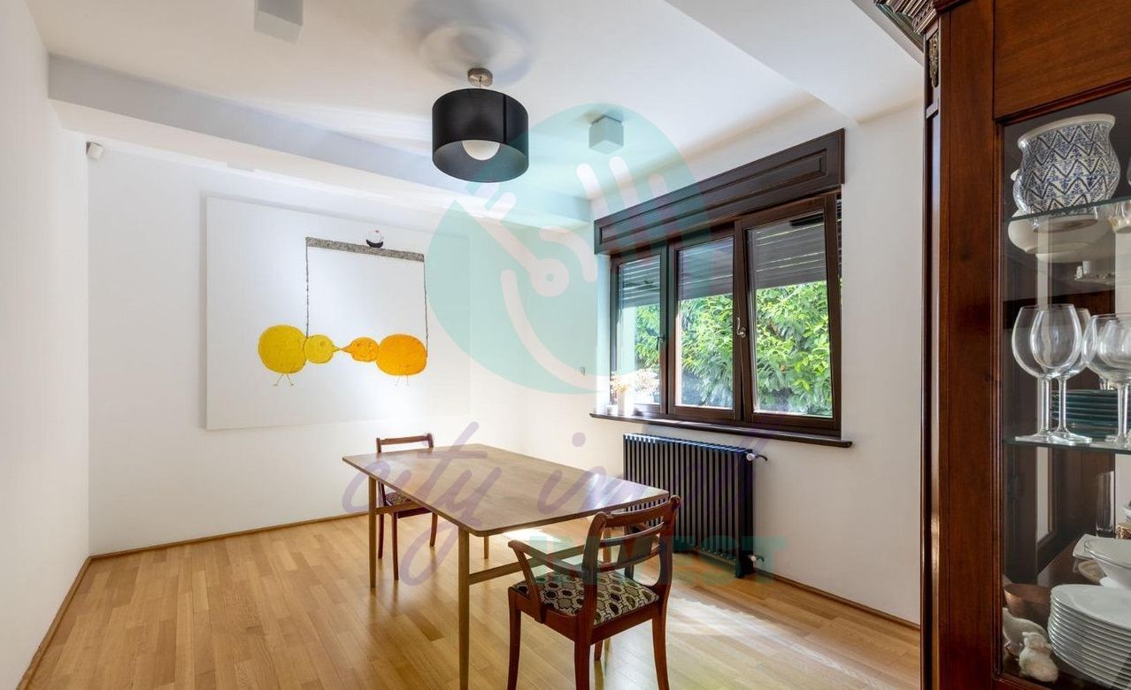 CASA ART-DECO CONSOLIDATA in 2011 cu gradina de 160 mp - Poză 13