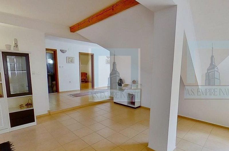 Vilă deosebită cu 6 camere în zona Şchei, Braşov - Poză 16