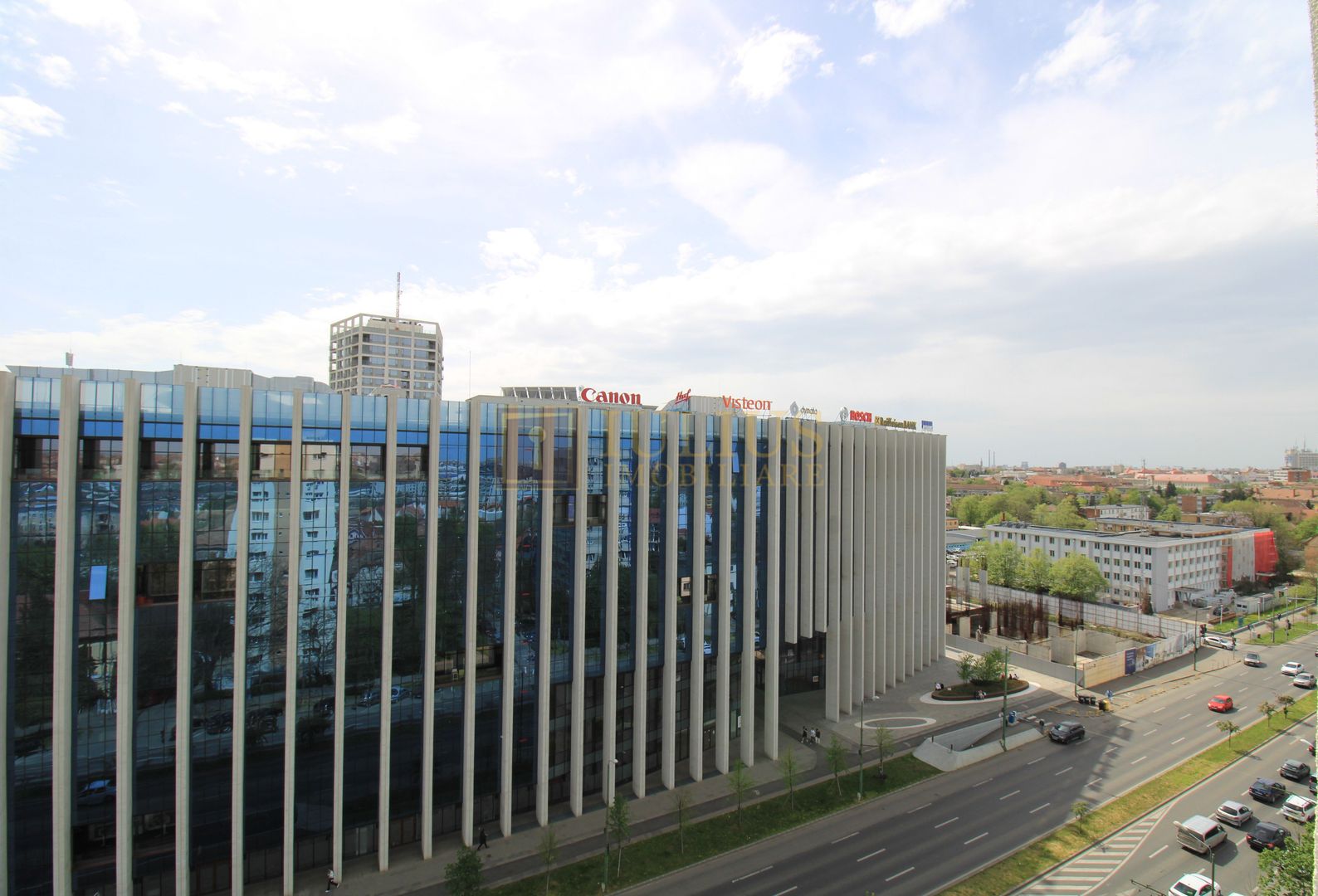 Take Ionescu, 2 camere, centrala proprie - Poză 1