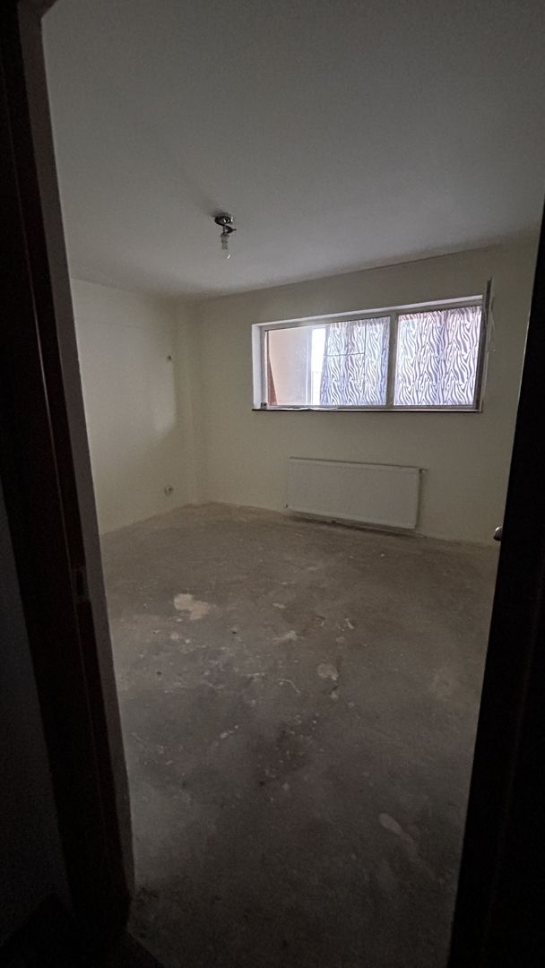 Gorsoniera, total decomandată, cu loc de parcare, bloc 2012 - Poză 5