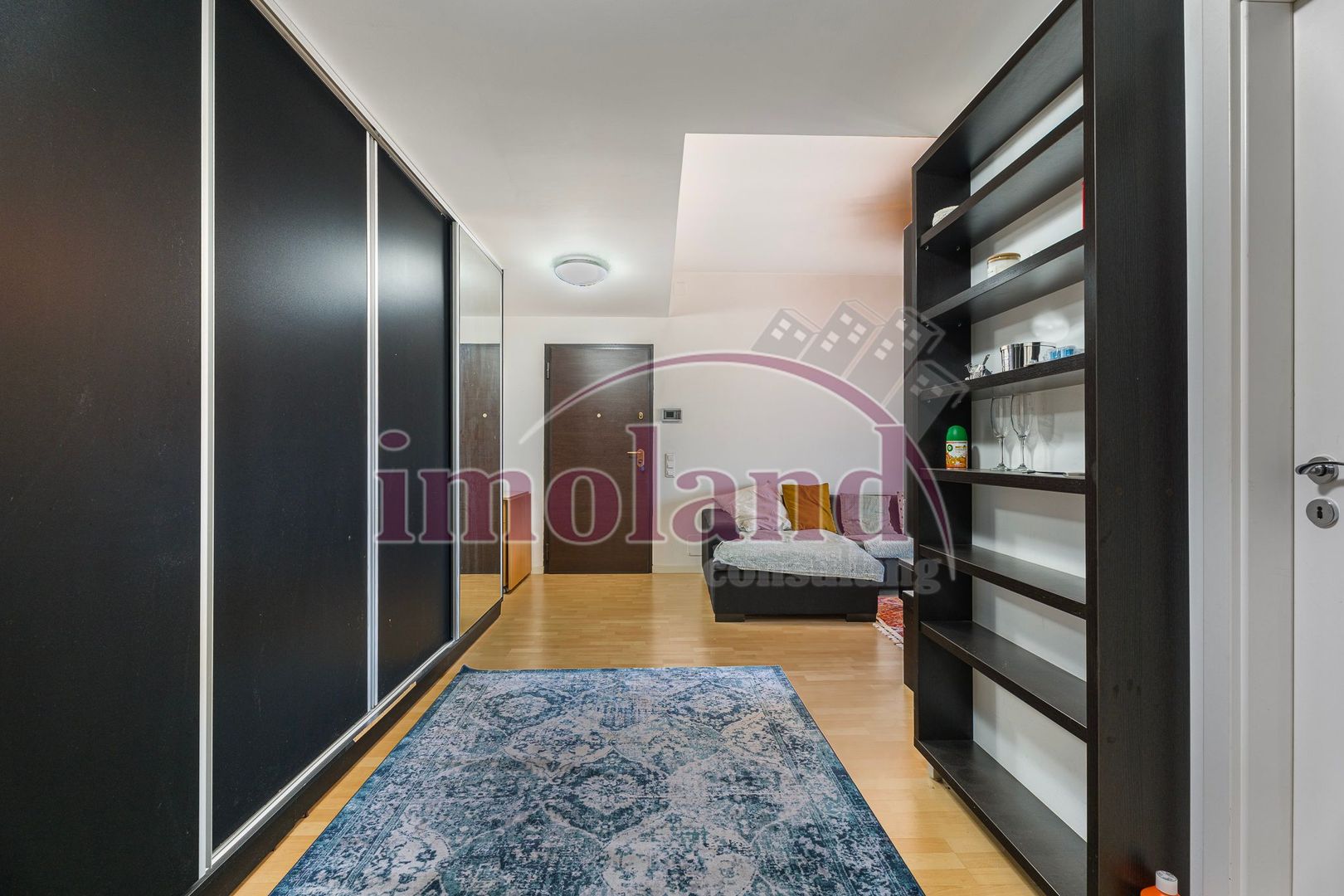 Vanzare - Apartament 3 camere- ULTRACENTRAL - Complex Delea Veche 24 - Poză 8