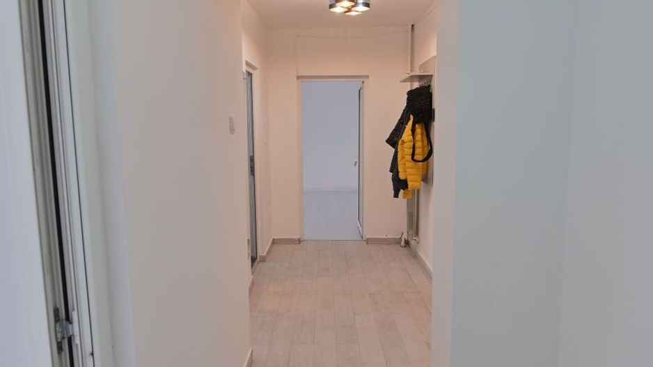Inchiriere 2 Camere Stradal Bd Decebal Rond Alba Iulia Gol Ideal Sediu / Birou - Poză 8