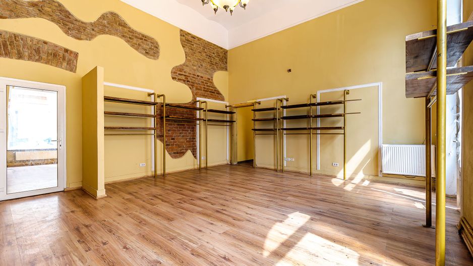 Spațiu comercial în Piața Catedralei - Poză 10