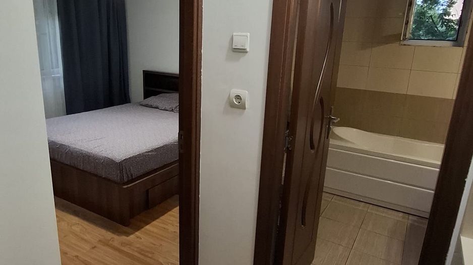 AP. 2 CAMERE- APARATORI, CENTRALA, MASINA DE SPALAT VASE, METROU - Poză 8