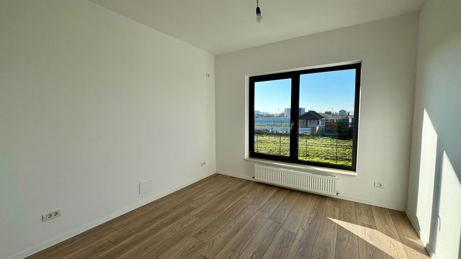 Casa individuala 5 camere, teren 704 mp - 163 mp utili, cel mai mare din zona - Poză 20