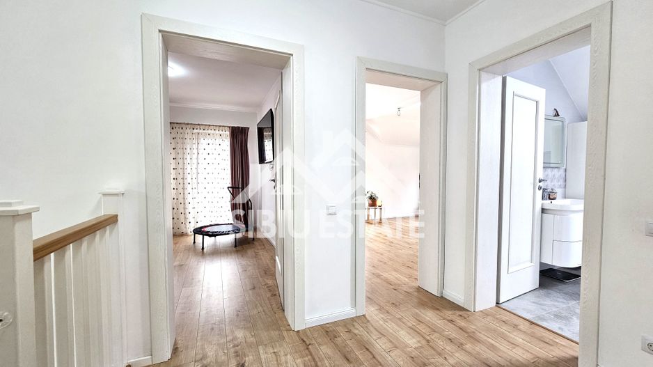 Casa 6 camere, teren 1000 Sibiu Tocile - Poză 12
