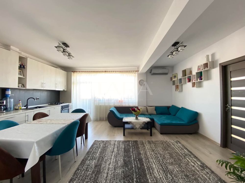 Apartament 3 camere, Florești, Zona Terra, 75 mp, Parcare Subterană - Poză 2