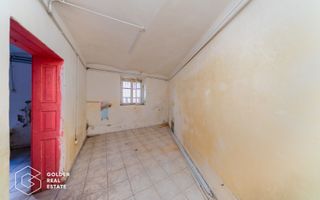 Casa individula cu 5 camere, zona central - Poză 22