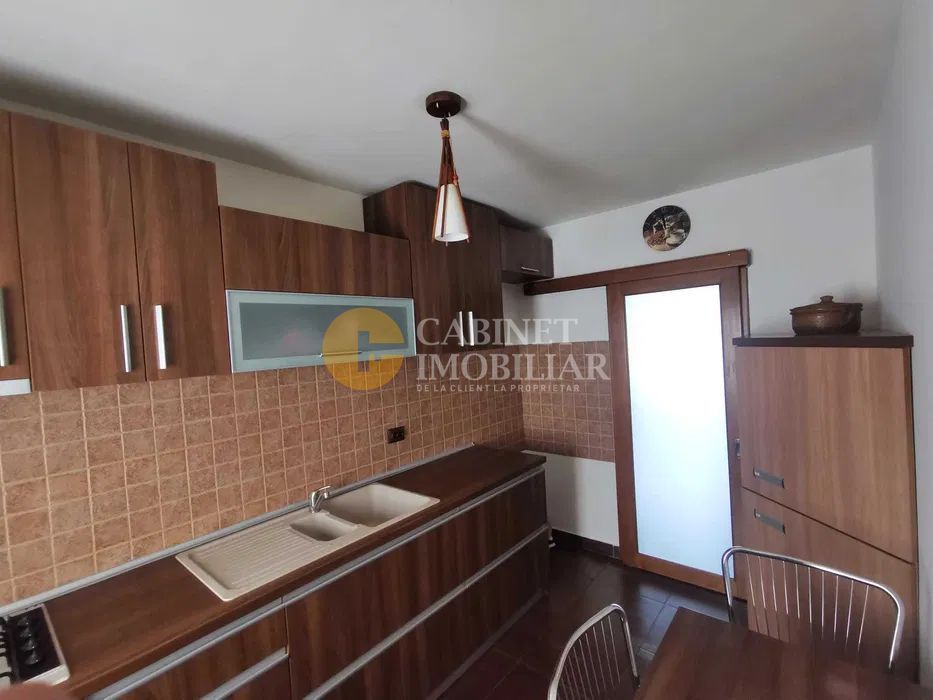 VISANI - 3 CAMERE DECOMANDAT - ETAJUL 1  + 2 LOCURI PARCARE - Poză 5