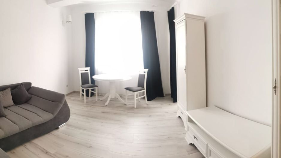 Apartament 2 camere în vila - Poză 2