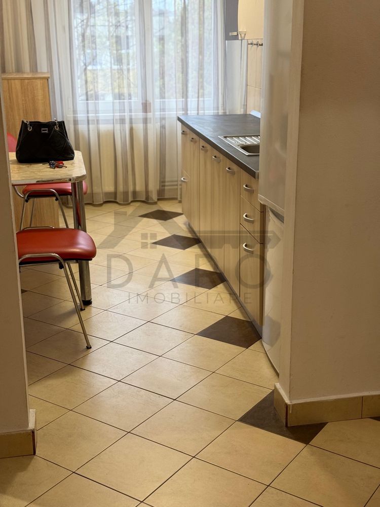 Inchiriez apartament cu 2 camere - Poză 7