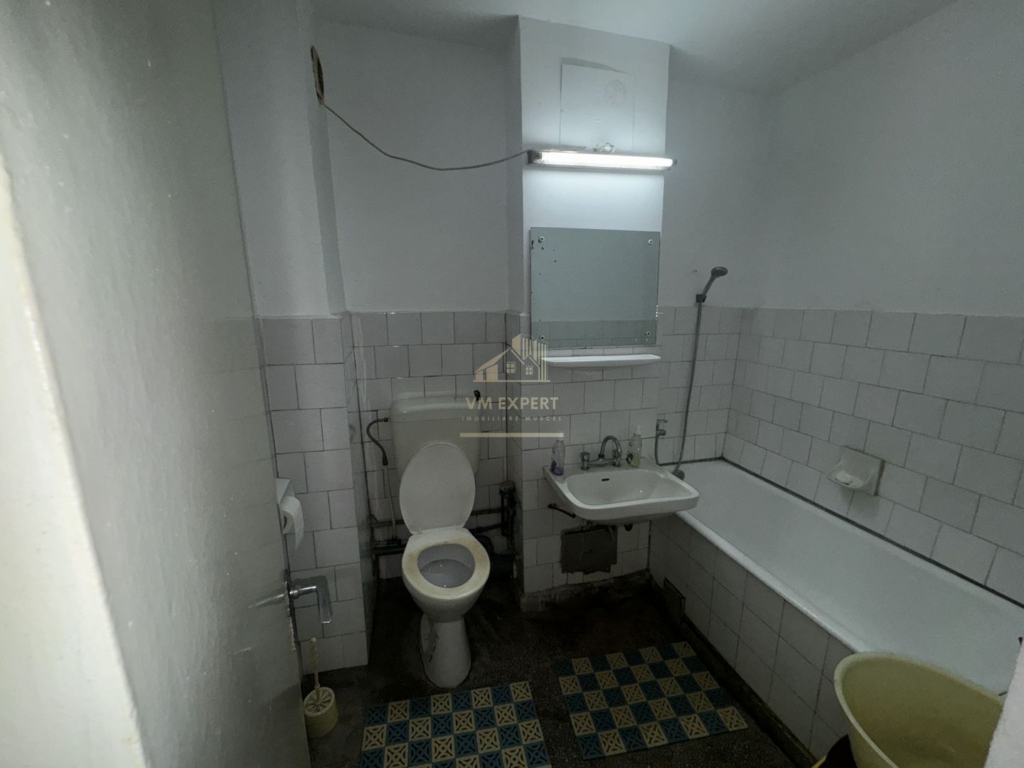 APARTAMENT 2 CAMERE, CAMPULUNG, ETAJ 3, GRUI - Poză 18