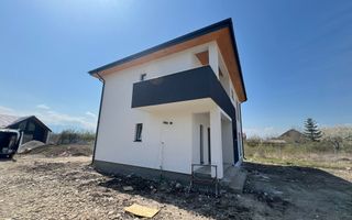 Casa-5 camere-P+1+P-147mp utili-600mp teren-Utilitati-Sanpetru - Poză 4