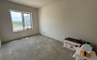 COMISION 0%. Duplex despartit prin garaj finisat la cheie in Dumbravita - Poză 6