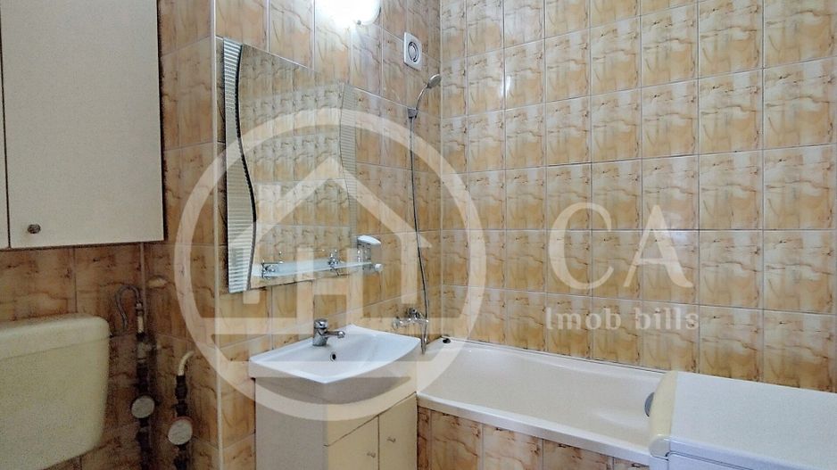 Apartament cu 3 camere de vanzare in zona Nufarul, Oradea - Poză 11