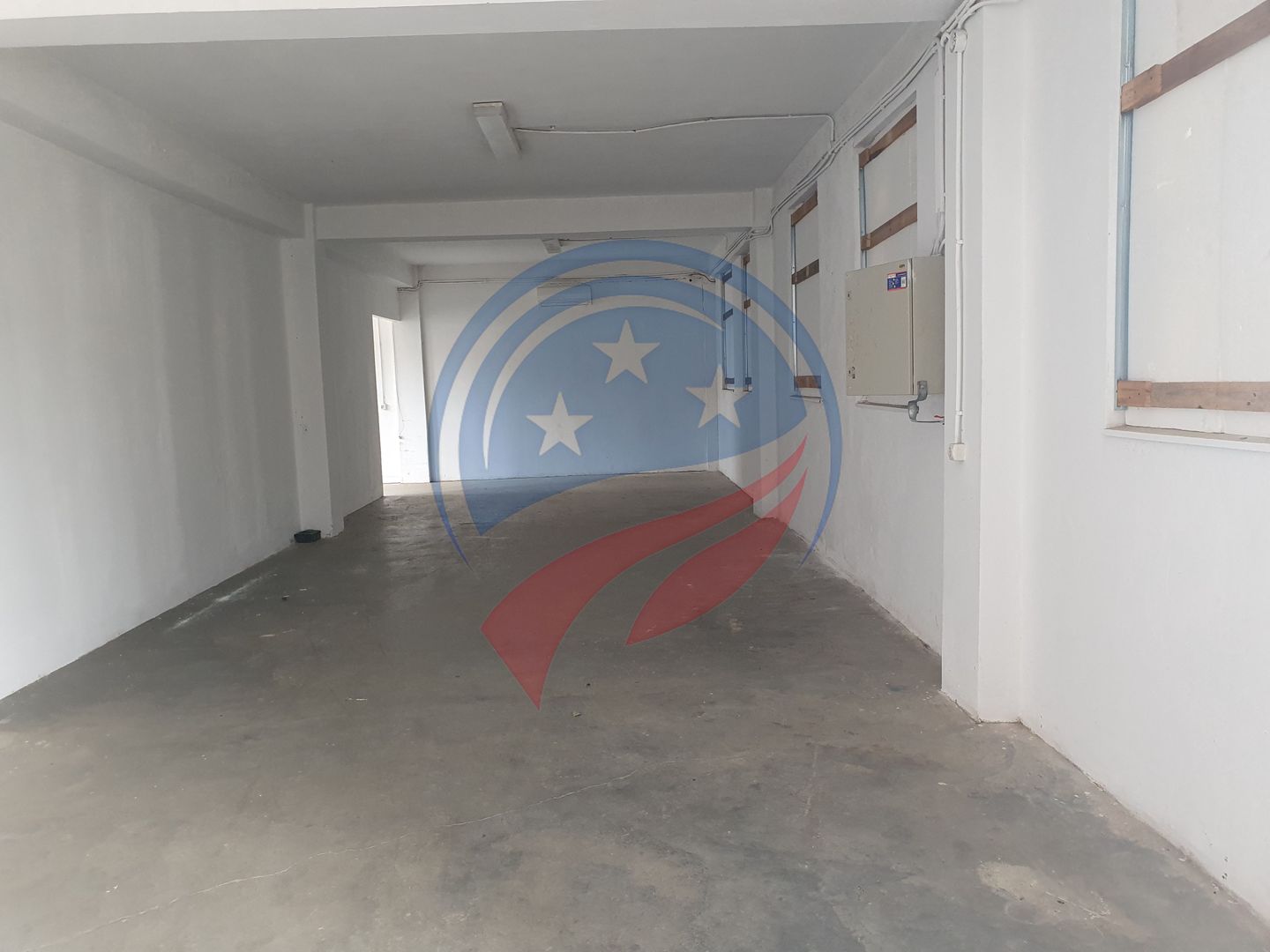 2 HALE de 357 mp si 474 mp  si teren intravilan de 5423 mp  Isalnita - Poză 7