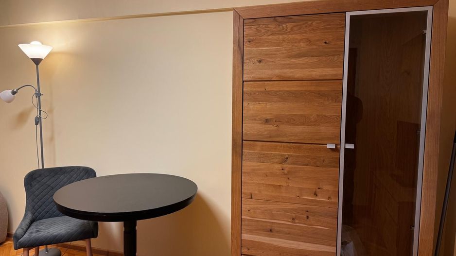 Garsoniera Centrul Civic bloc de apartamente - Poză 8