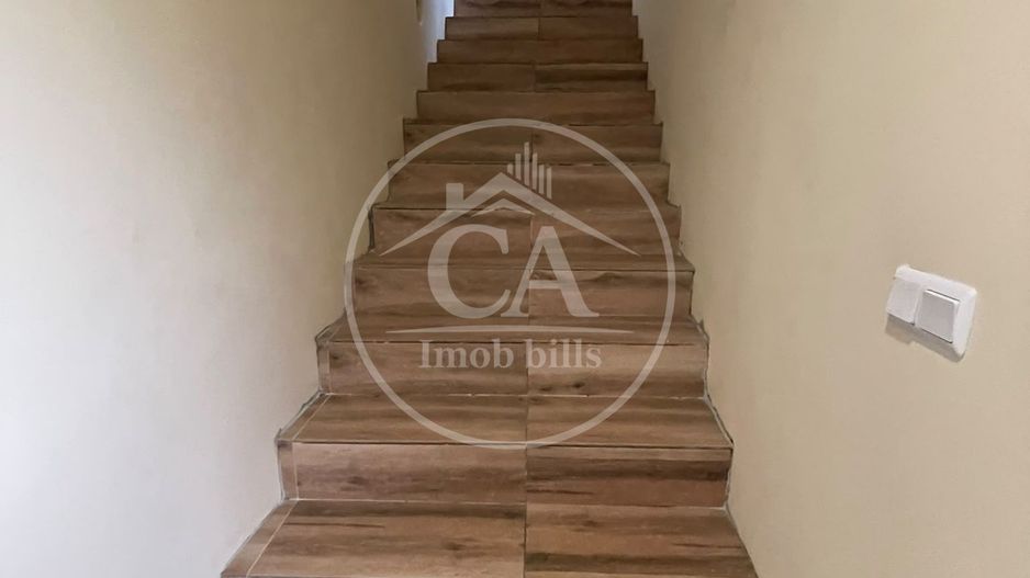 Casa de vanzare cu 3 camere tip duplex in zona Rogerius Oradea - Poză 14