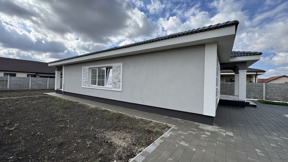 Casa Individuala Parter Sanmihaiu Roman,4 Camere,2 Bai,Proiect Modern - Poză 8