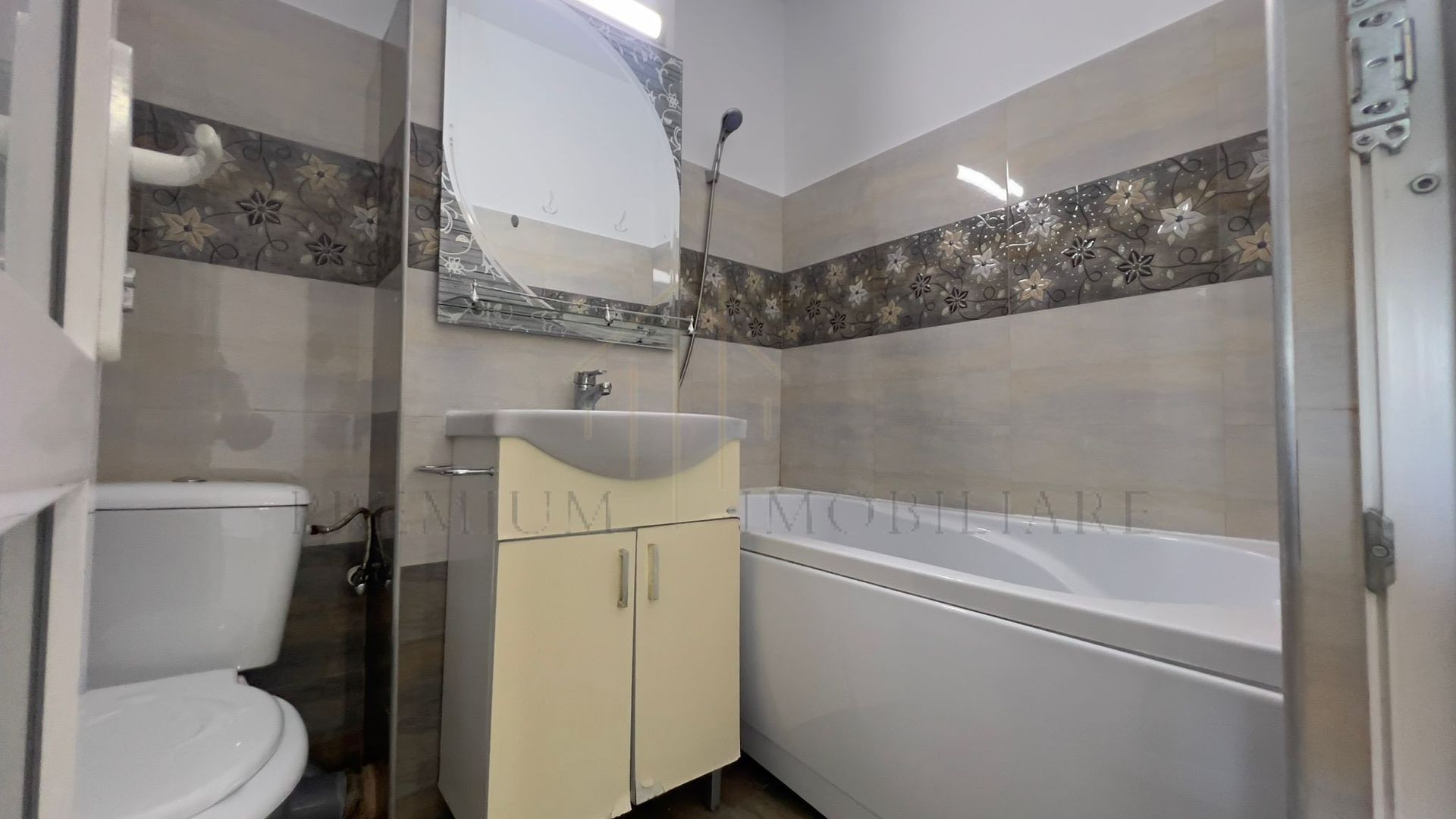 Apartament 2 Camere - Renovat - Zona de jos - Poză 6