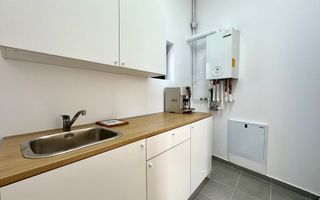 Spatiu de birouri *3 camere* / Cladire Istorica stil Brancovenesc / Universitate - Poză 21