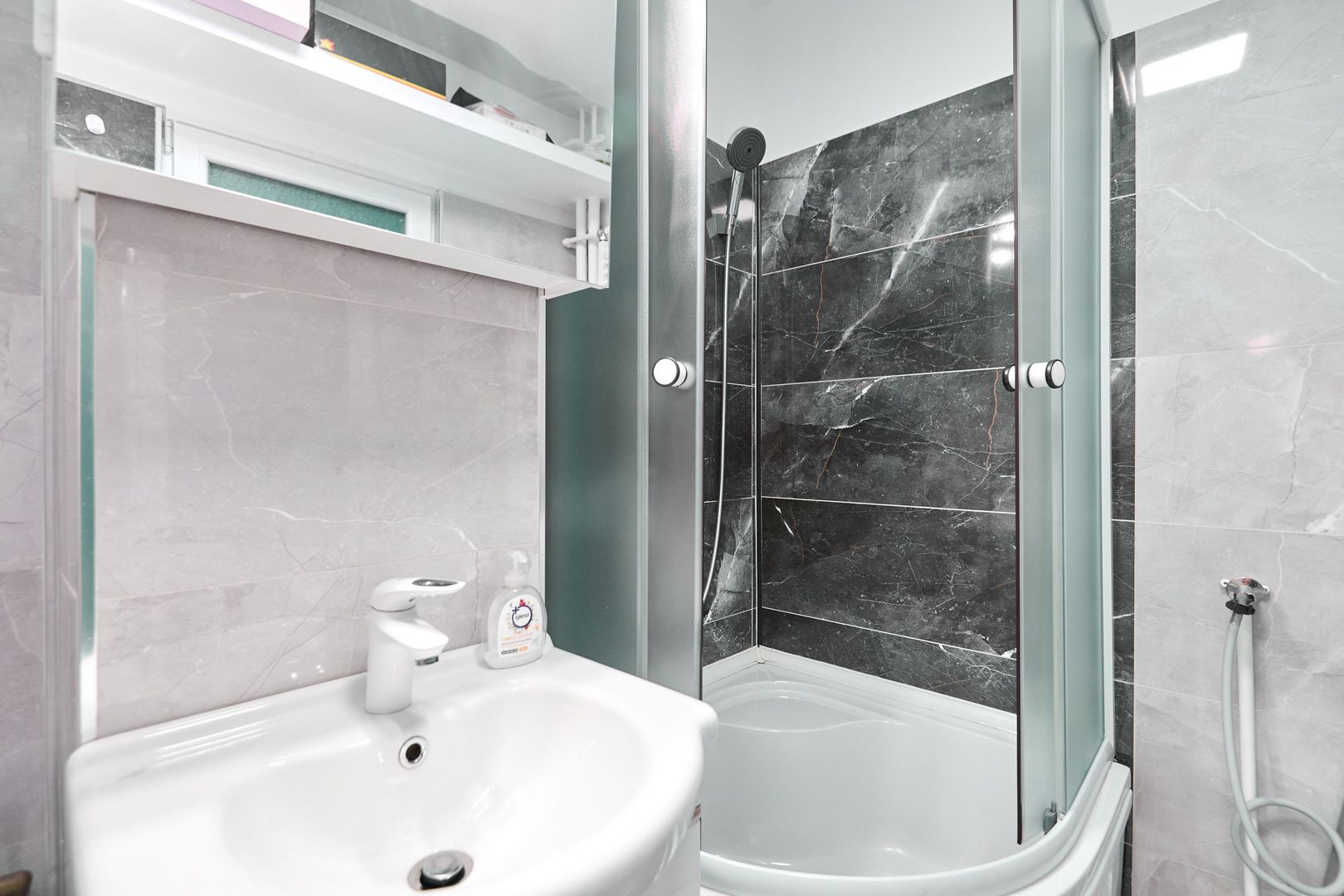 Garsonieră decomandată - Complet renovată -  Parter – Prundu - Poză 7