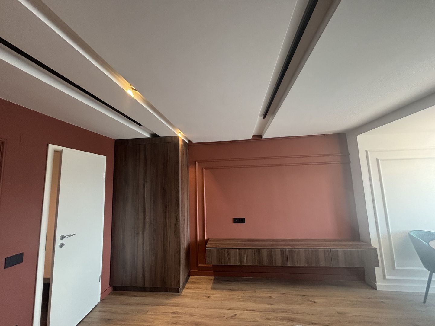 Apartament ultrafinisat la prima inchiriere - Poză 3