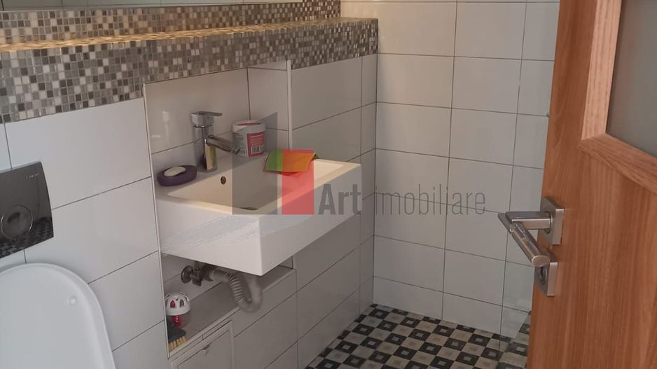 Apartament 2cam. semidecomandat - Poză 7