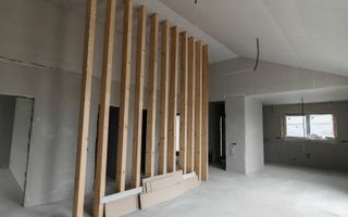 Casa la cheie in CRISTIAN pe Parter, zona de vile,270.000 euro - Poză 4