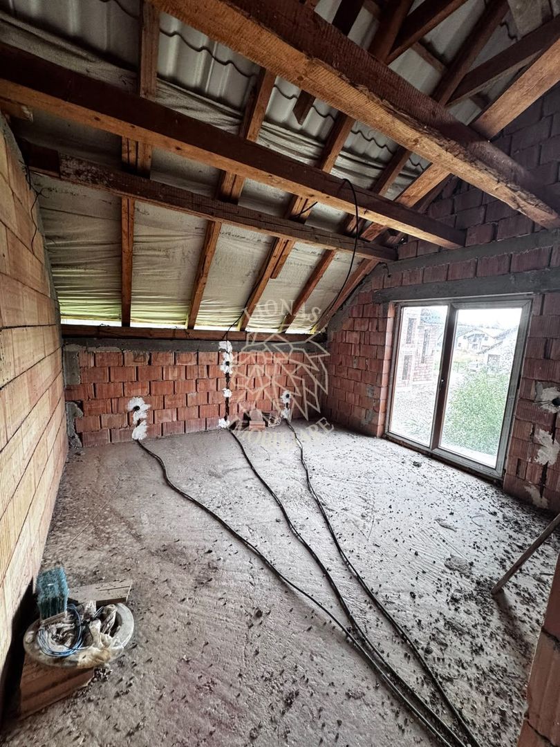 Casa 5 camere 173 mp-3 balcoane-terasa-garaj-Beclean - Poză 3