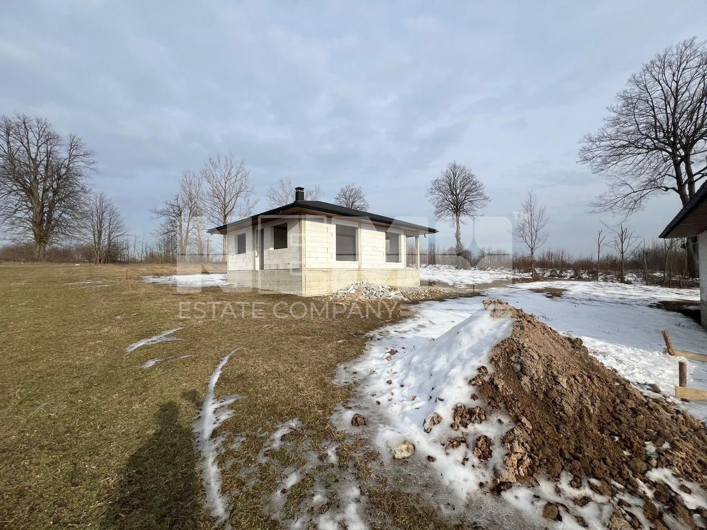 Case Hardic | La roșu | 720Mp - Poză 12