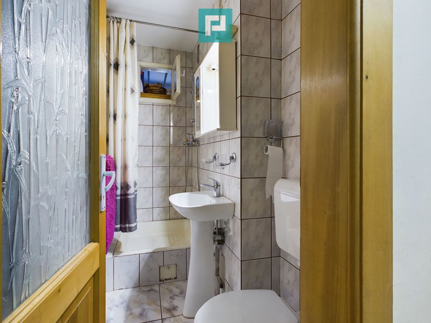 Apartament cu 4 Camere - Ideal pentru Familie - Poză 11