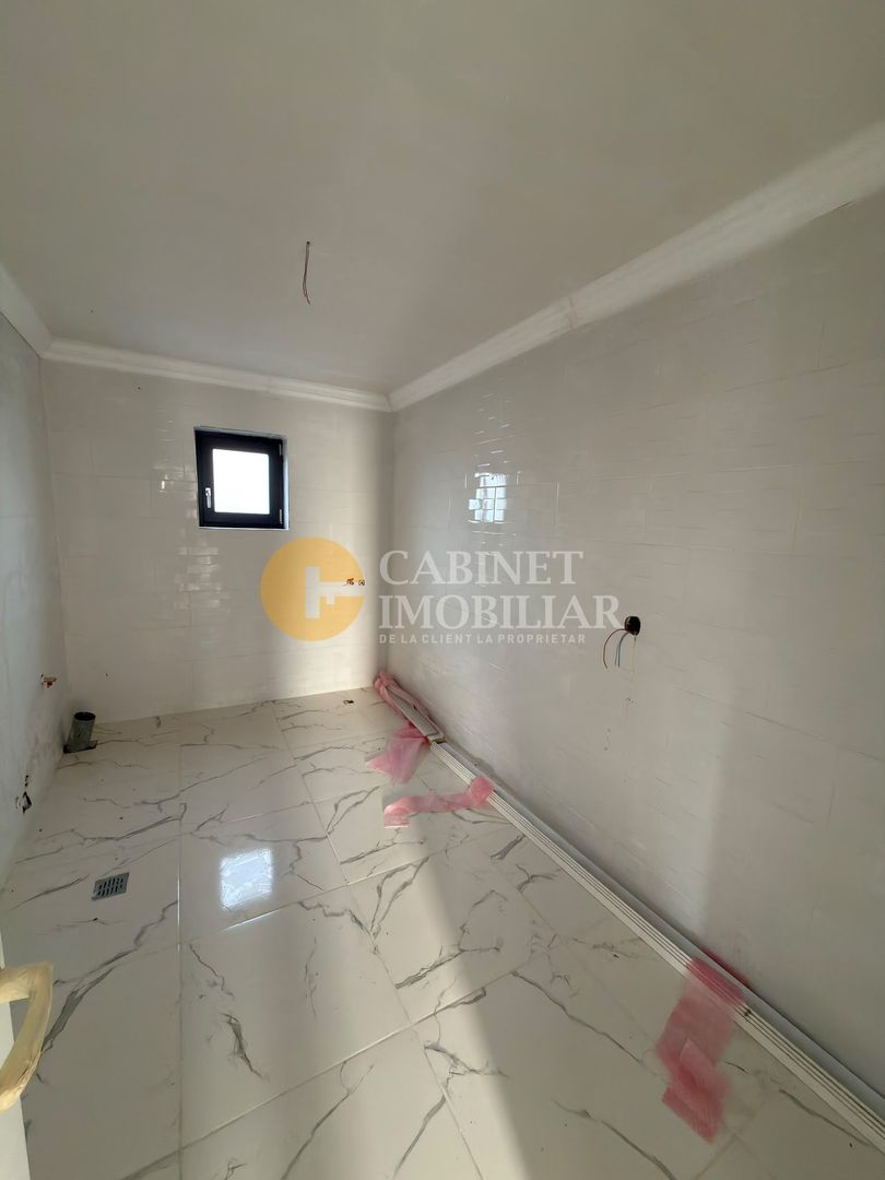 🏡 VILĂ DEOSEBITĂ 250 MP UTILI,1800 MP TEREN , TUTORA –  187.000 €! 🏡 - Poză 10