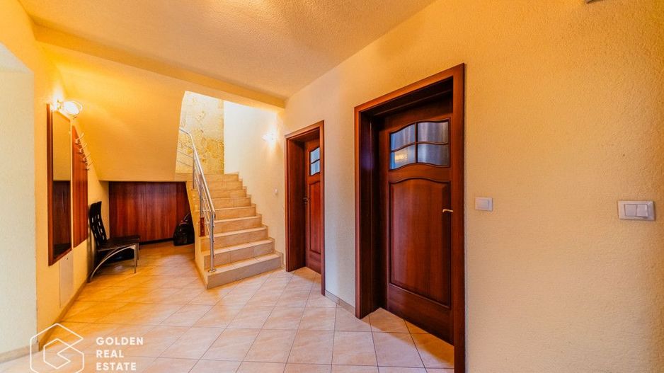 Casa cu 5 camere in Arad, zona Bujac – confort Si utilitate - Poză 23