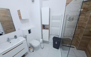 Apartament 2 camere, terasa de 15 mp, garaj subteran, boxa, Centru! - Poză 11