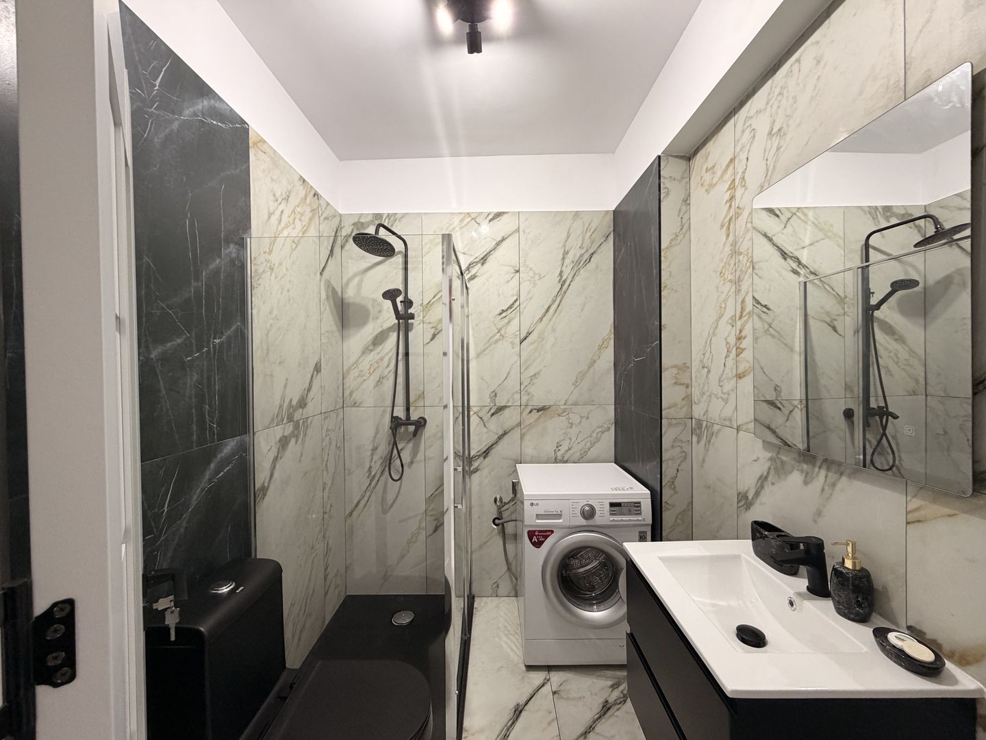 Garsonieră modernă de închiriat – Drumul Taberei, Bloc 2024 - Poză 10