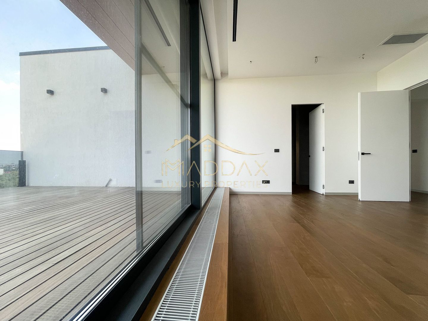Incredible Penthouse *433 SQM* + 160 SQM Terrace // Baneasa - Poză 35