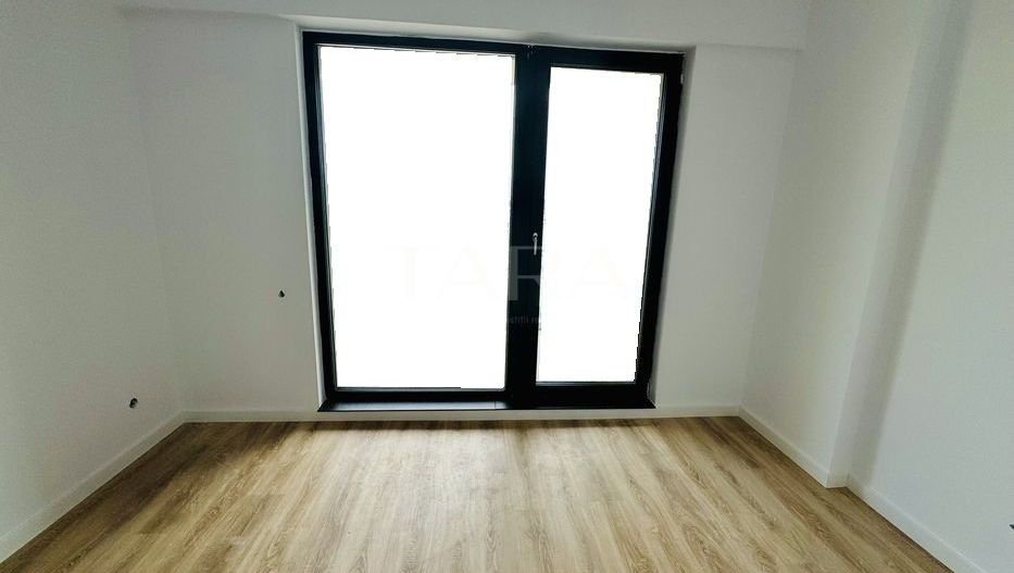 Apartament 2 camere finisat cu terasa si parcare subterana. - Poză 3