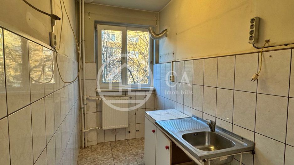 Apartament cu 2 camere de vanzare Str. Seleusului Zona Velenta,Oradea - Poză 5