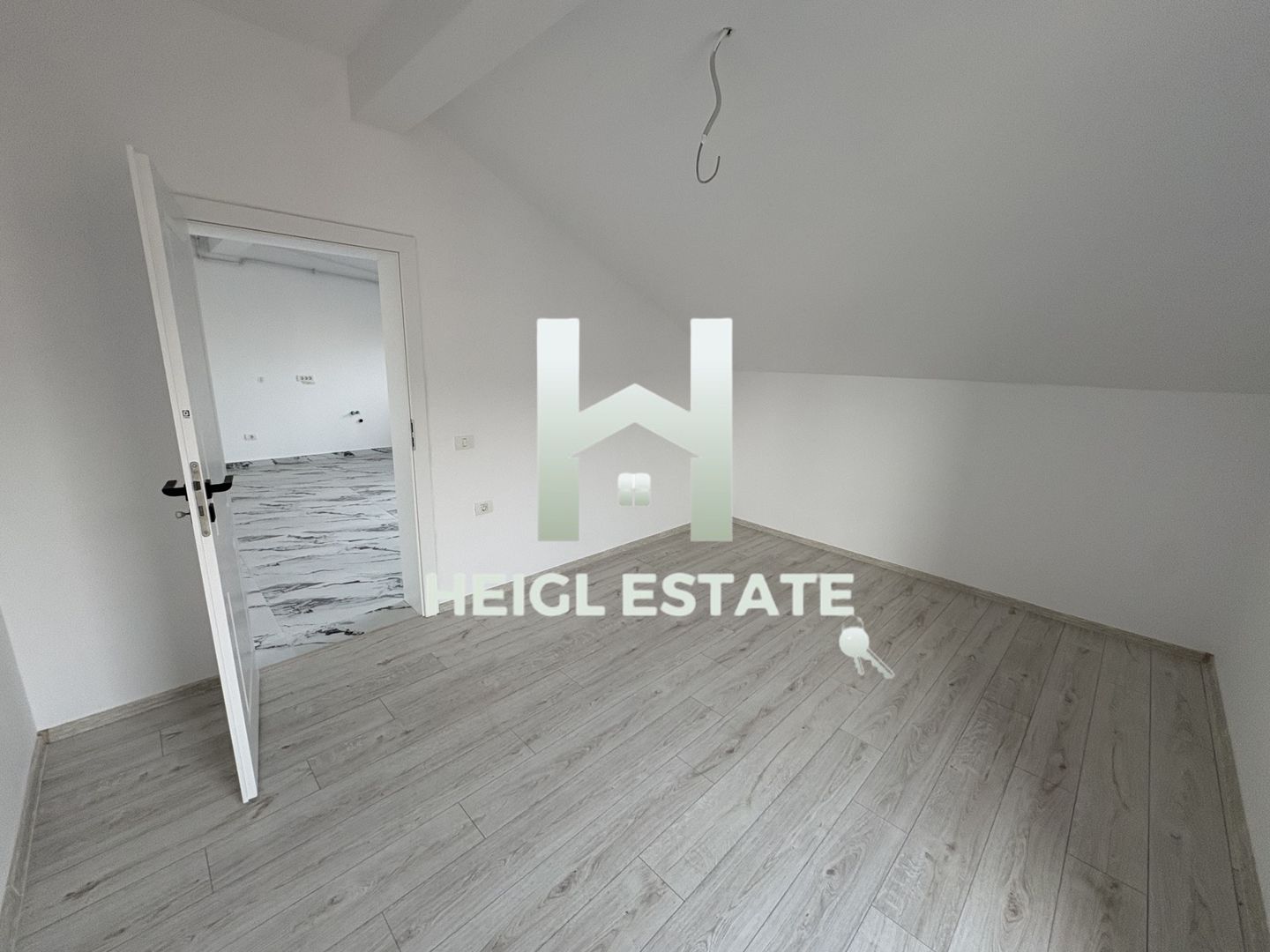 Apartament cu 2 camere si pod in Giroc in zona Eso - Poză 6