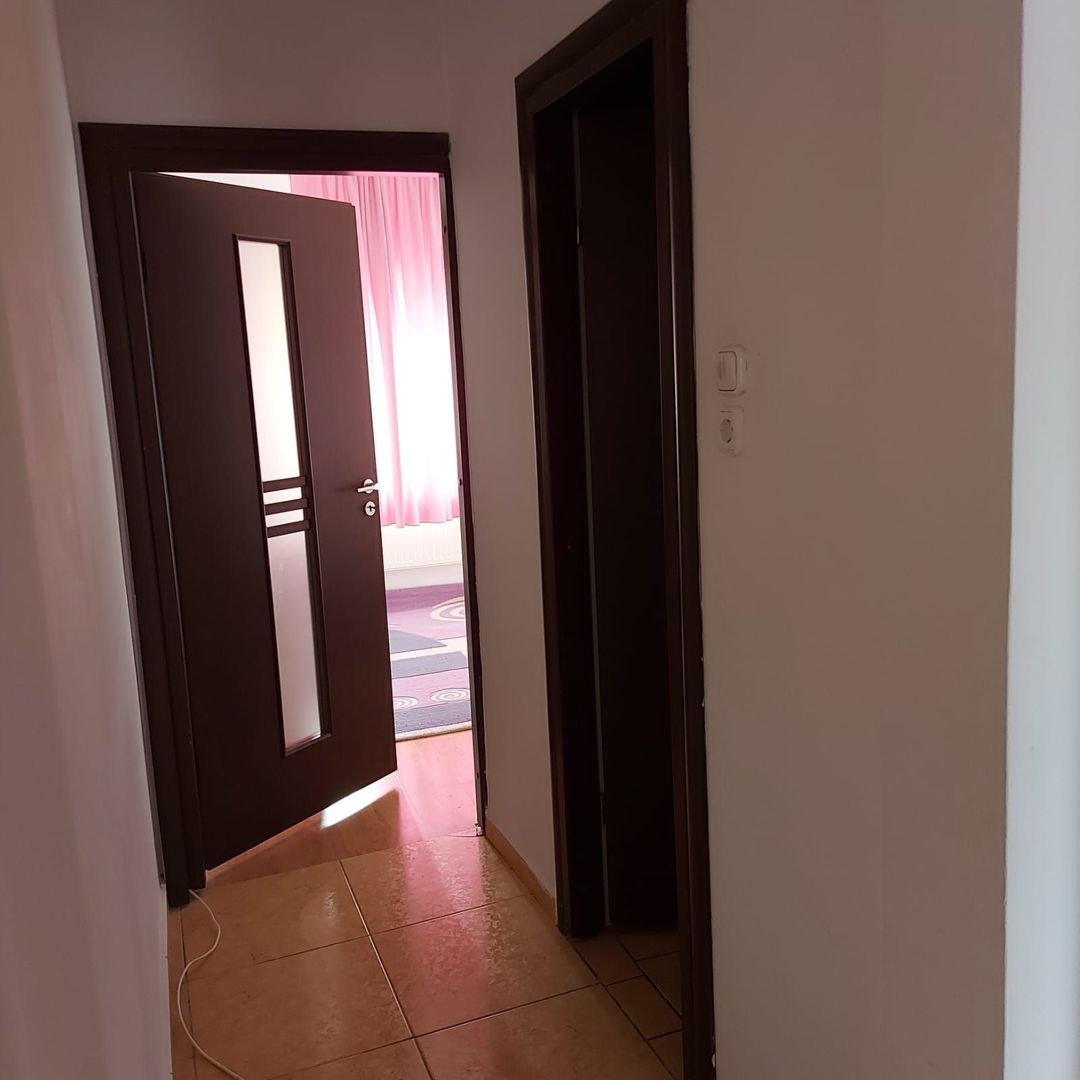 Ag EUROPA vinde ap 3 cam Etaj 4 in Micro 16 - Poză 4