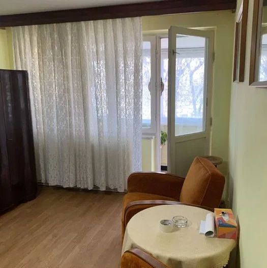 APARTAMENT  CU 2 CAMERE ZONA LIBERTATII ETAJ 3 - Poză 3