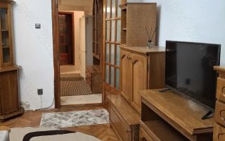 🏠 De închiriat apartament 3 camere – Zona Aradului, etaj 1 - Poză 1