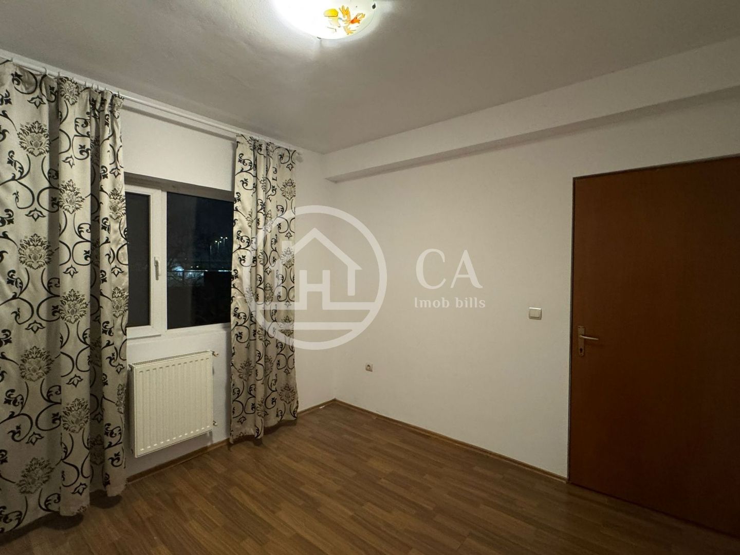 Casă de închiriat cu 4 camere în Cartierul Europa, Oradea - Poză 8