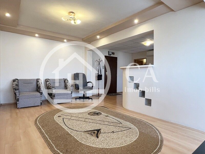 Apartament de închiriat cu 3 camere în zona Rogerius, Oradea - Poză 3