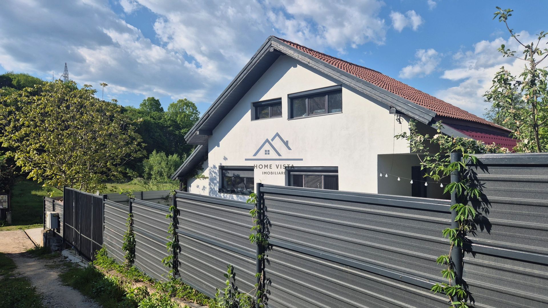Casa de vanzare cu 3 camere Gavana, Teren 288 mp, 800 m de Dedeman - Poză 1