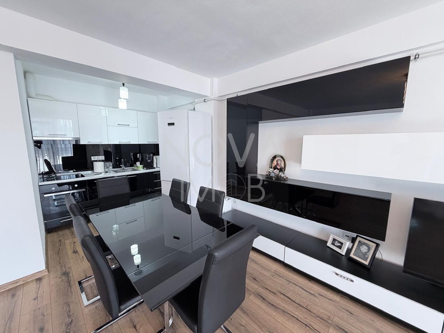 Apartament 3 camere, Str. Doamna Stanca - COMISION 0 - Poză 2